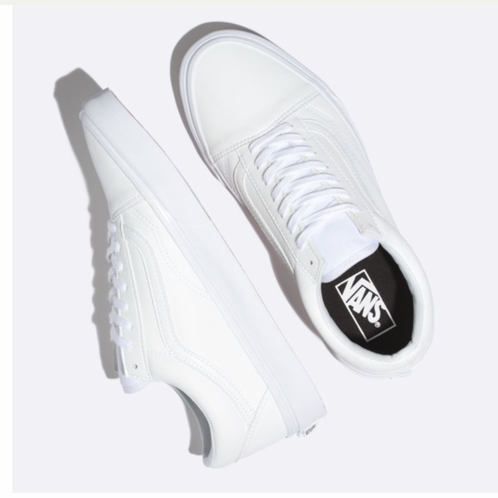 Vans - Picture 3 of 5